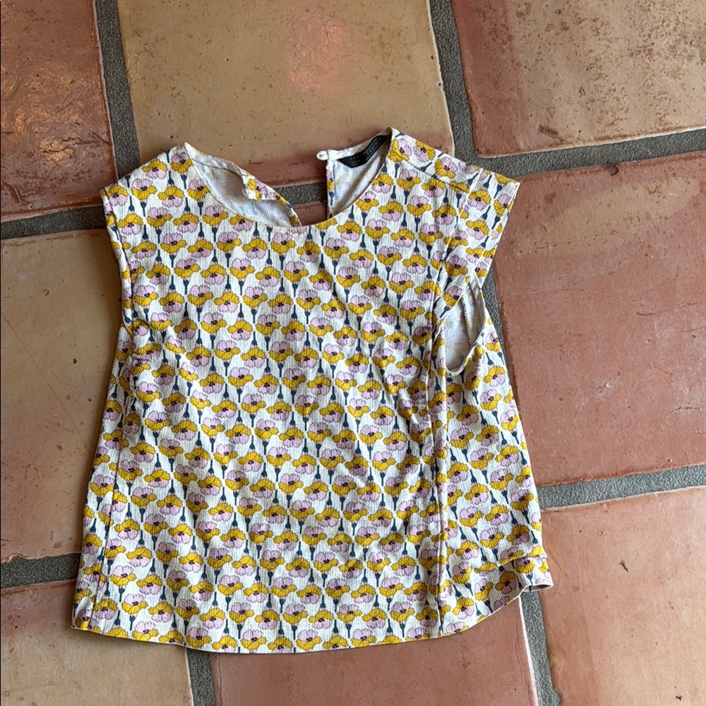 Zara floral top